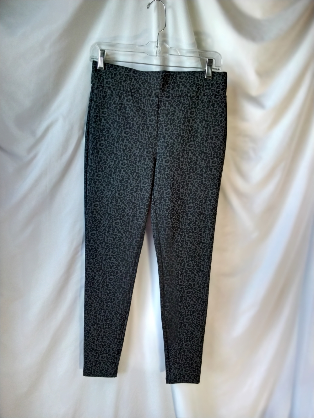 Gray Leopard Print Leggings